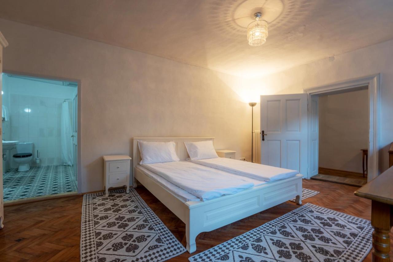 Casa Josef Bacon - La Strada - Aparthotel Sighişoara Eksteriør bilde