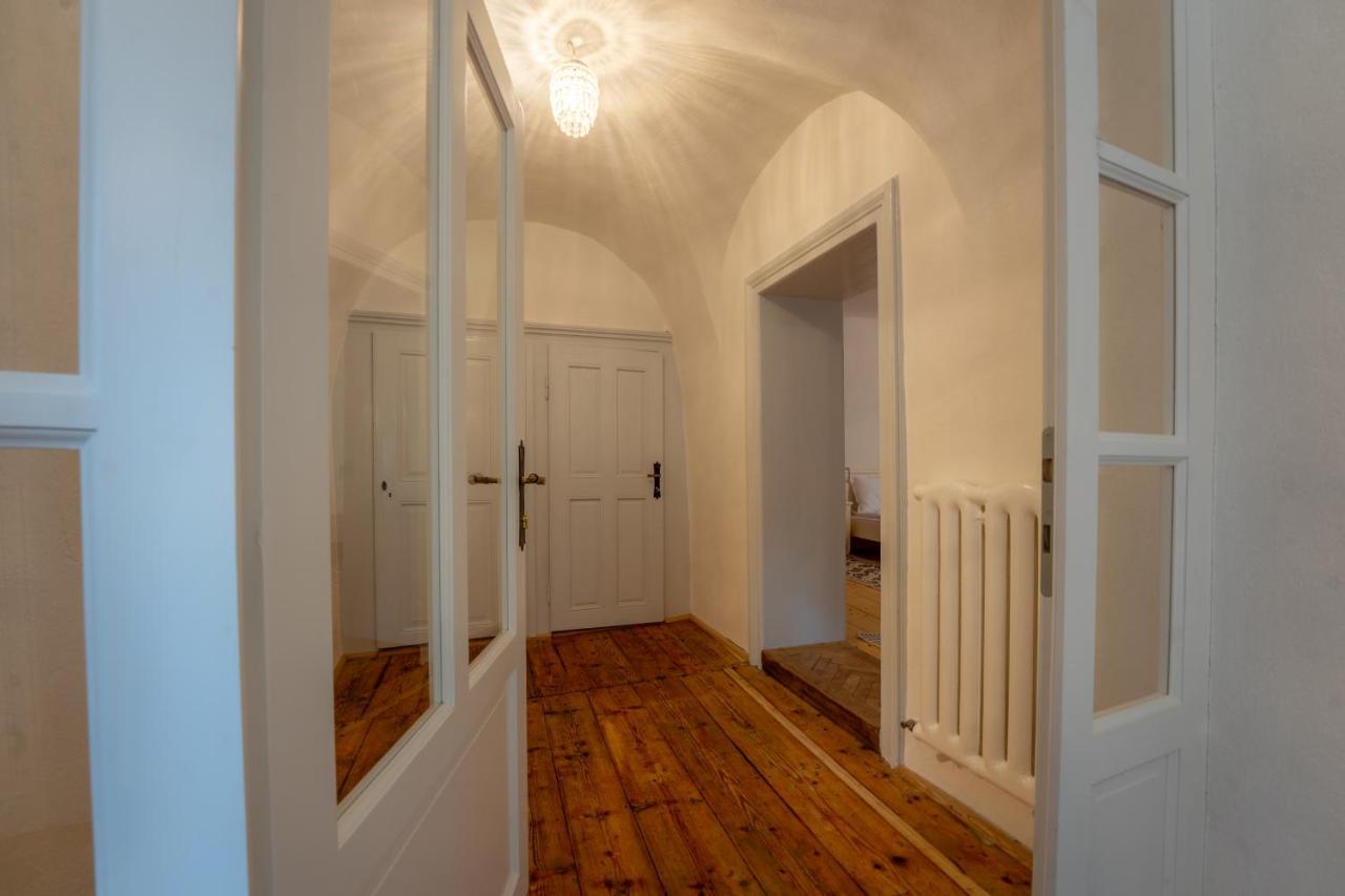 Casa Josef Bacon - La Strada - Aparthotel Sighişoara Eksteriør bilde